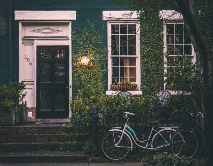 12 easy ways to get your house ready to sell
